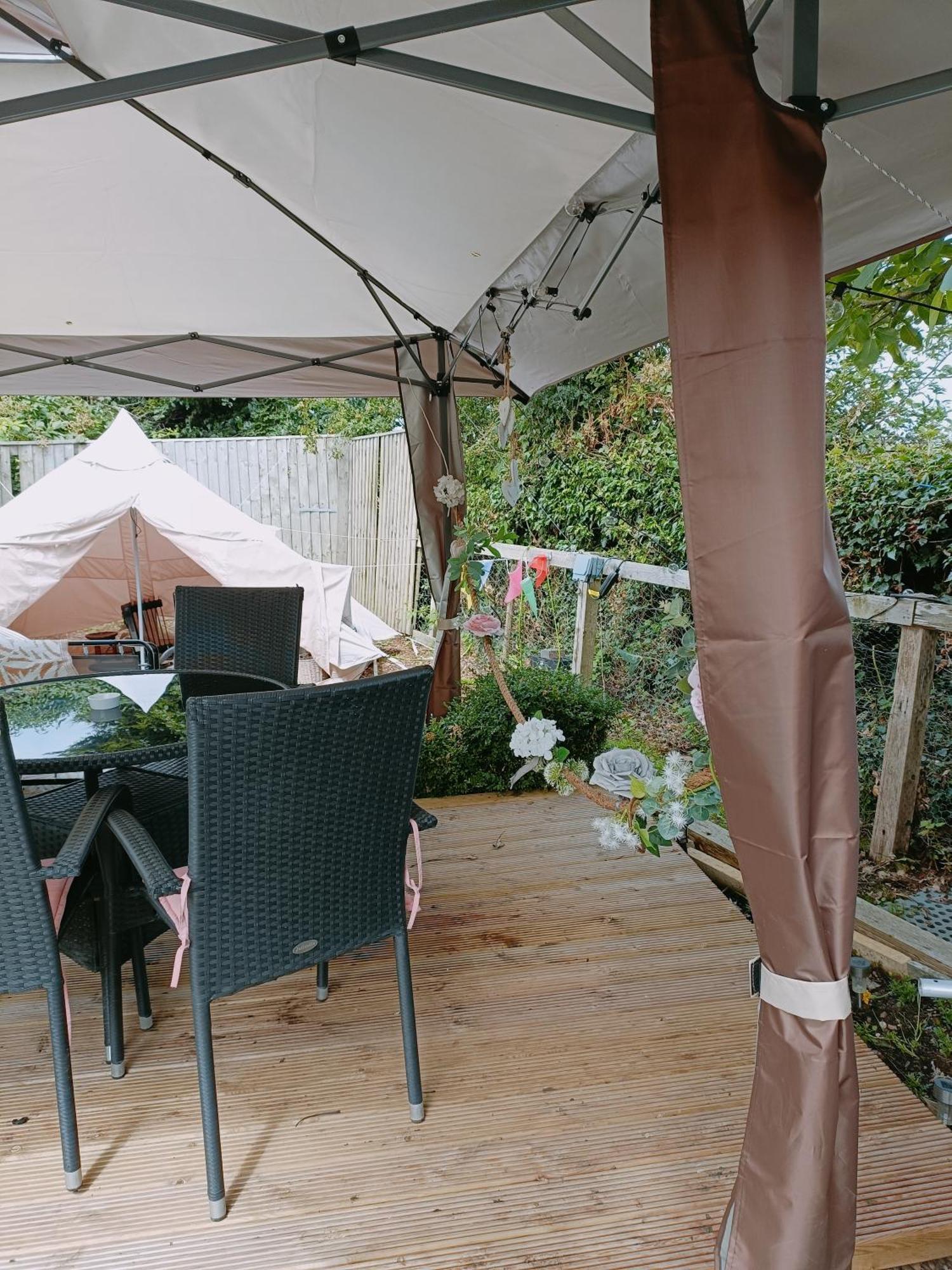The White Dove Bed And Breakfast With Bell Tents And Private Hot Tubs Coddington  Εξωτερικό φωτογραφία